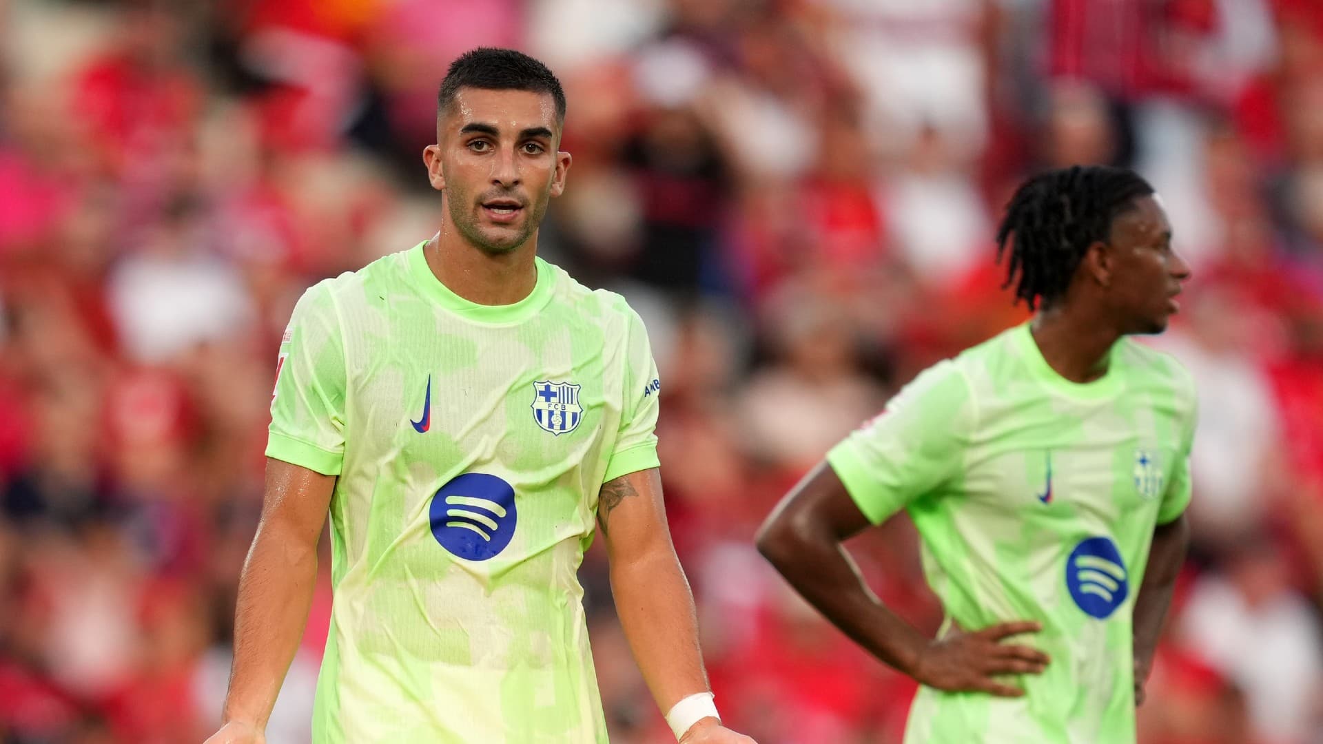 ادامه حاشیه‌ها درباره لباس بارسلونا در لالیگا برای دومین بازی متوالی