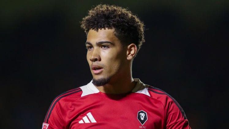 فرانسیس اوکوروونکو به صورت قرضی به لینکلن سیتی پیوست