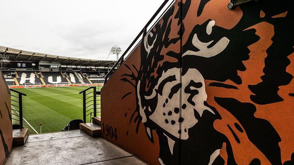 کاهش محرومیت نقل‌ و انتقالاتی هال سیتی پس از اعتراض