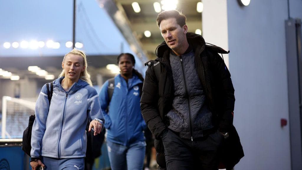 گرت تیلور: پایبندی به نقش خود در دوران اختلاف با کلوئی کلی