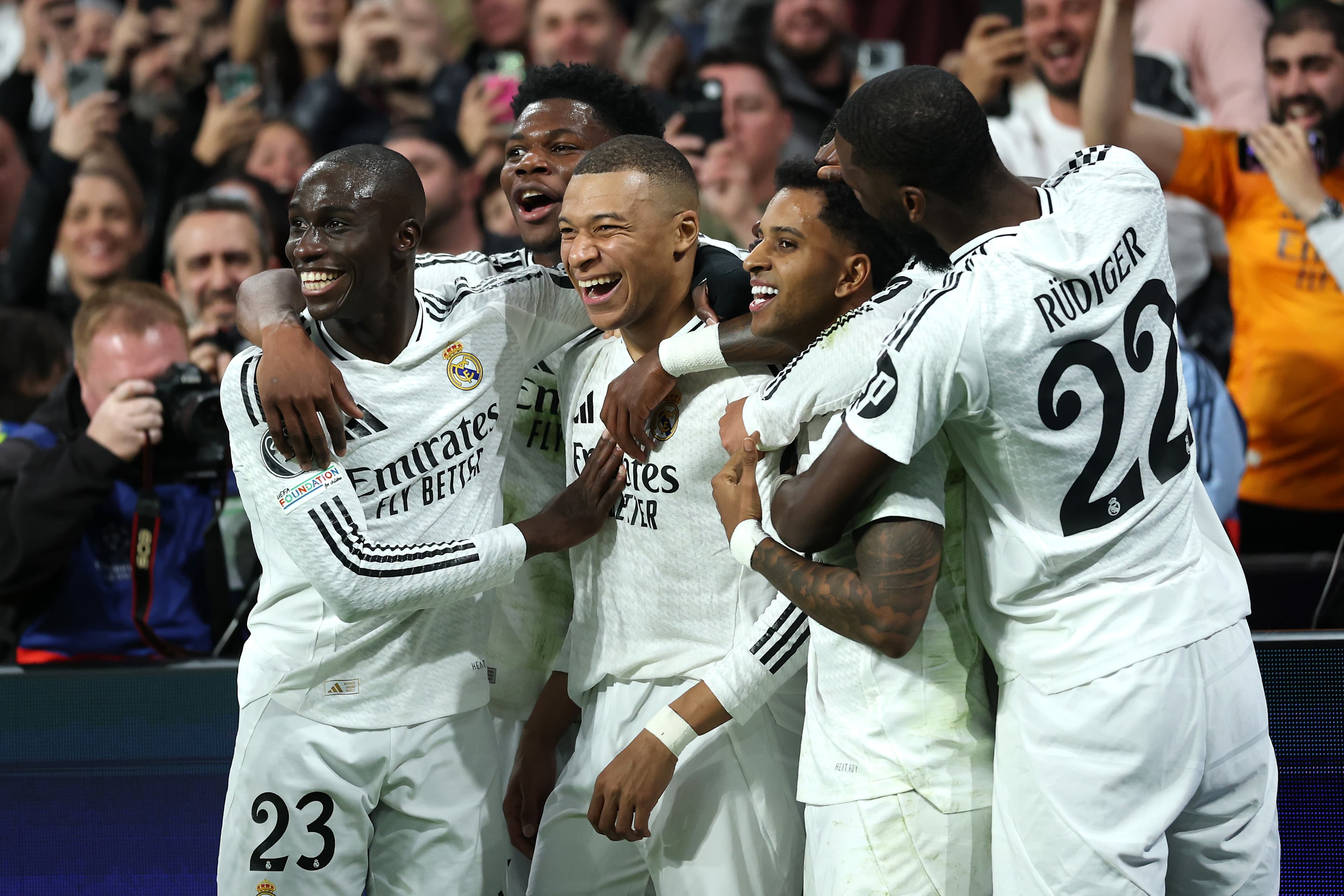 اختلافات داخلی در رئال مادرید درباره رودریگو؛ ستارگانی که خواهان ماندن او هستند