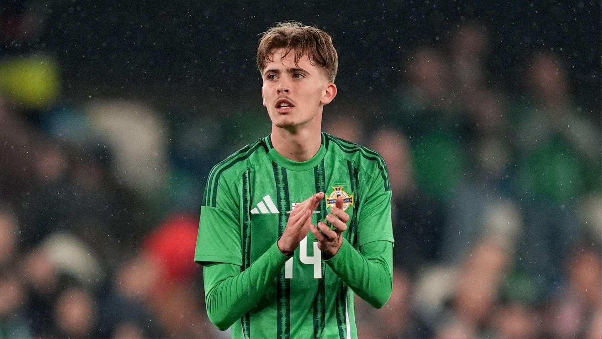 ایساک پرایس به تیم ملی ایرلند شمالی برای مقدماتی جام جهانی دعوت شد