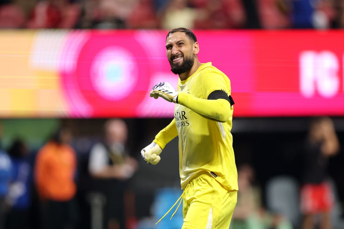 اشتباه بزرگ ترافورد؛ هواداران منچسترسیتی خواهان حضور دوناروما شدند