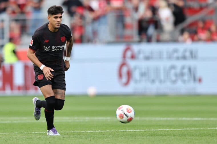 تماس تاتنهام با بایرلورکوزن برای جذب پییرو هینکاپیه