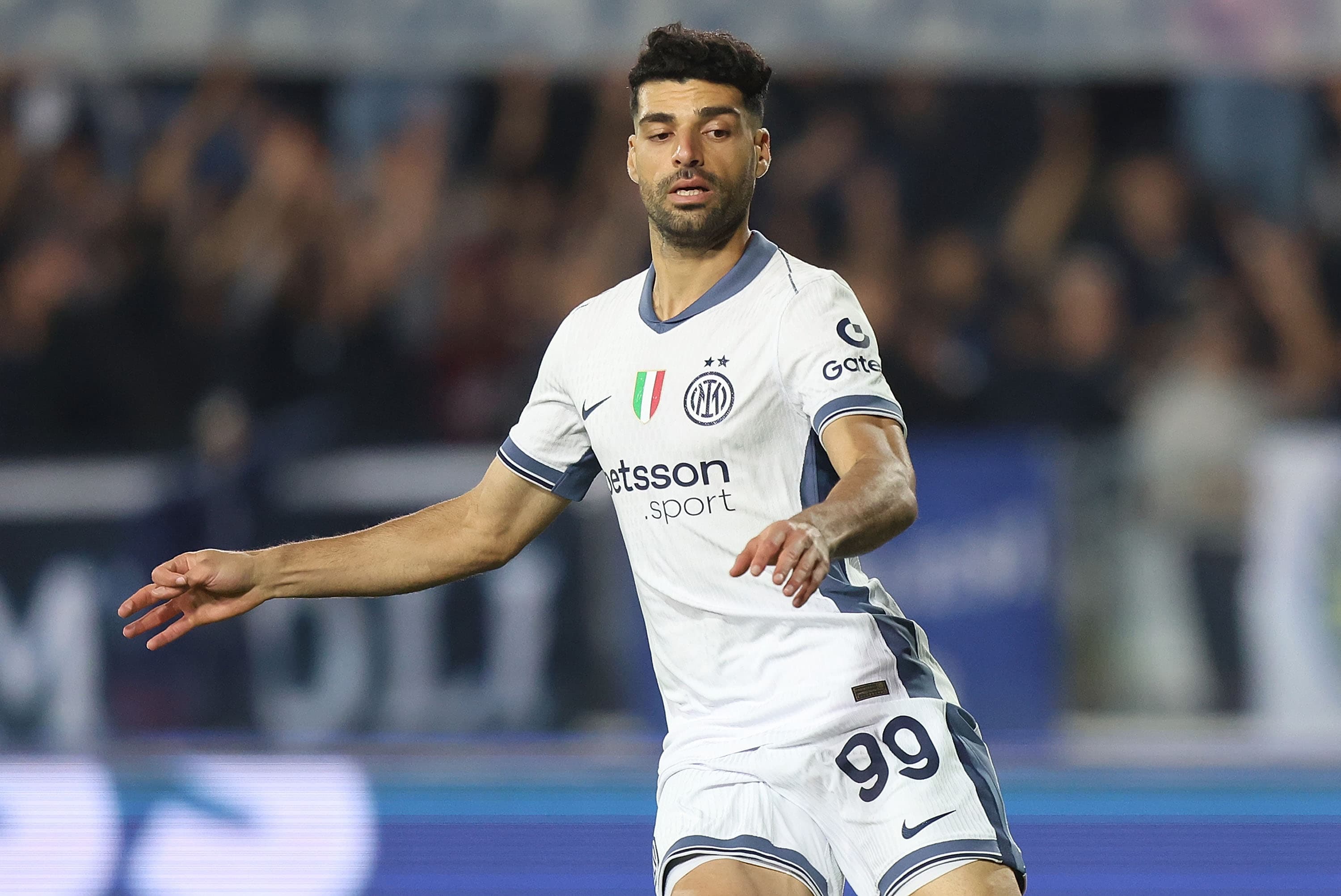 احتمال جذب مهاجم جدید توسط اینتر میلان پس از جدایی مهدی طارمی