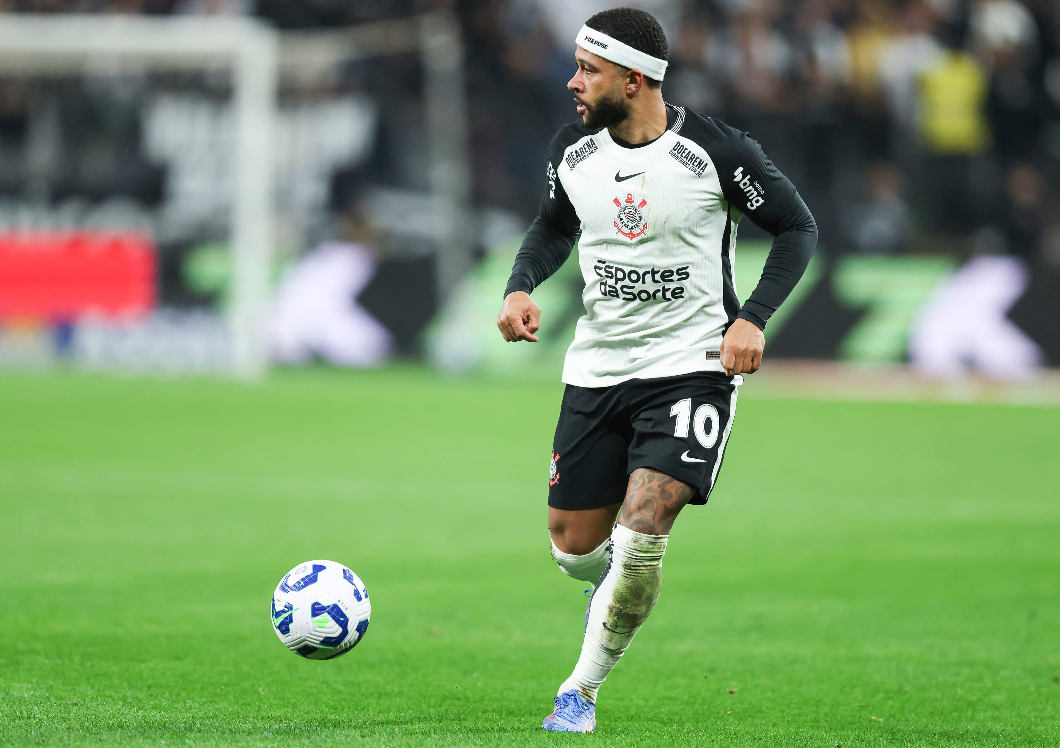 گروه پاچوکا به دنبال جذب ممفیس دپای؛ مقصد بعدی مهاجم هلندی کجاست؟