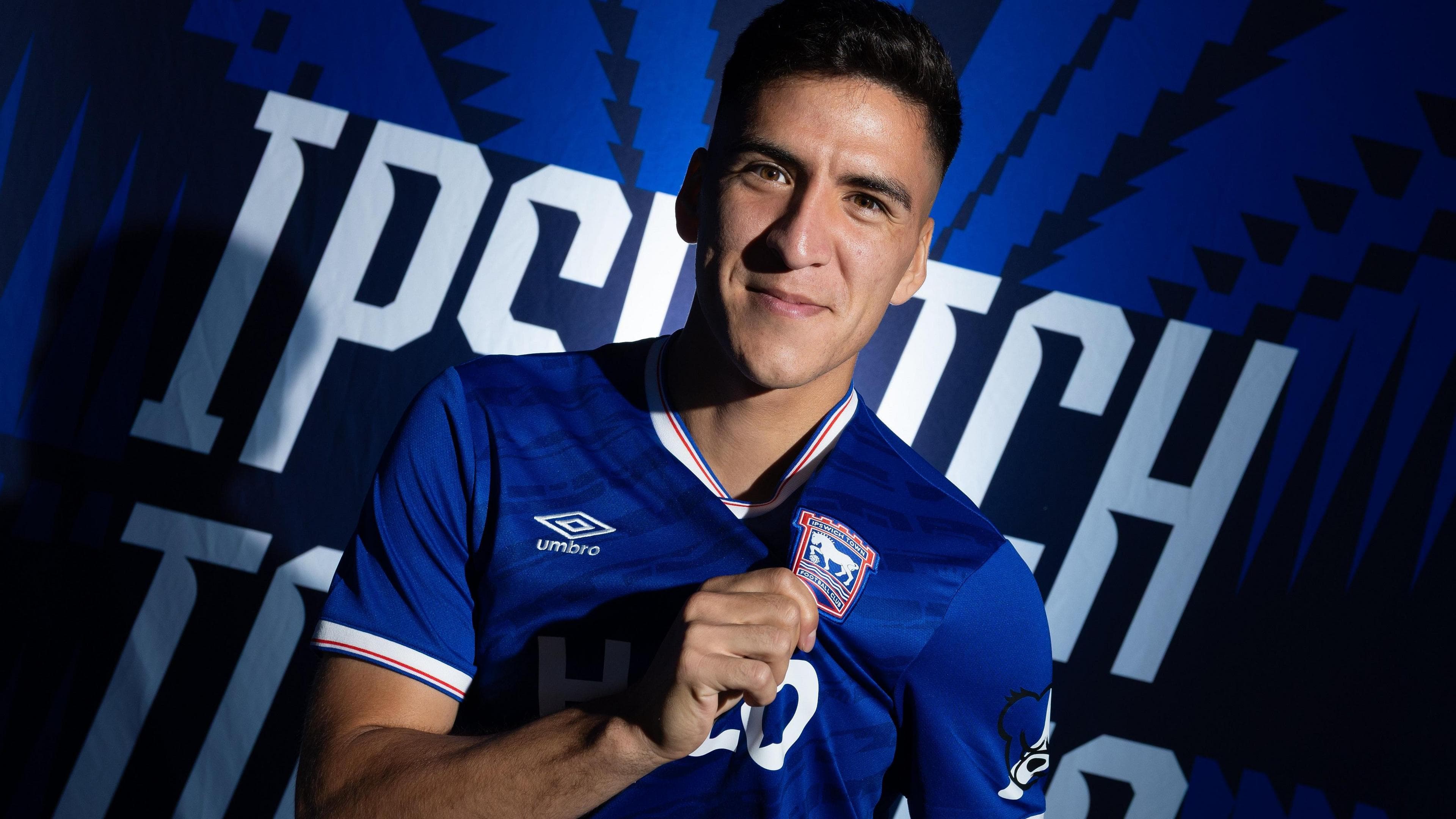 مارسلیو نونیز هافبک، انتقال از نوریچ به ایپسویچ را قطعی کرد