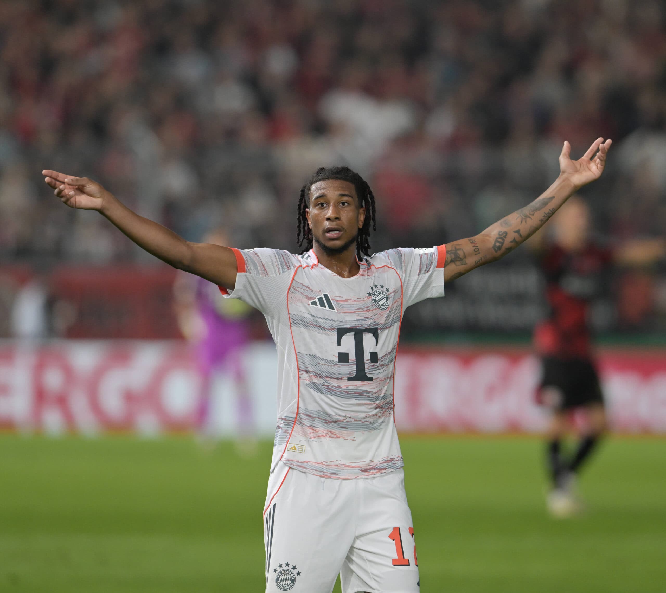 شایعه انتقال مایکل الیزه به لیورپول؛ جانشین احتمالی محمد صلاح؟