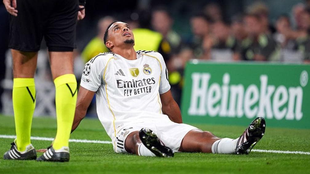 احتمال دوری شش هفته‌ای ترنت الکساندر-آرنولد به دلیل مصدومیت