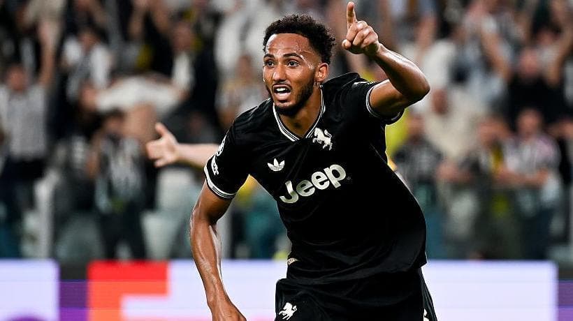 لوید کلی؛ قهرمان جدید یووه و معمای فروش عجیب توسط نیوکاسل