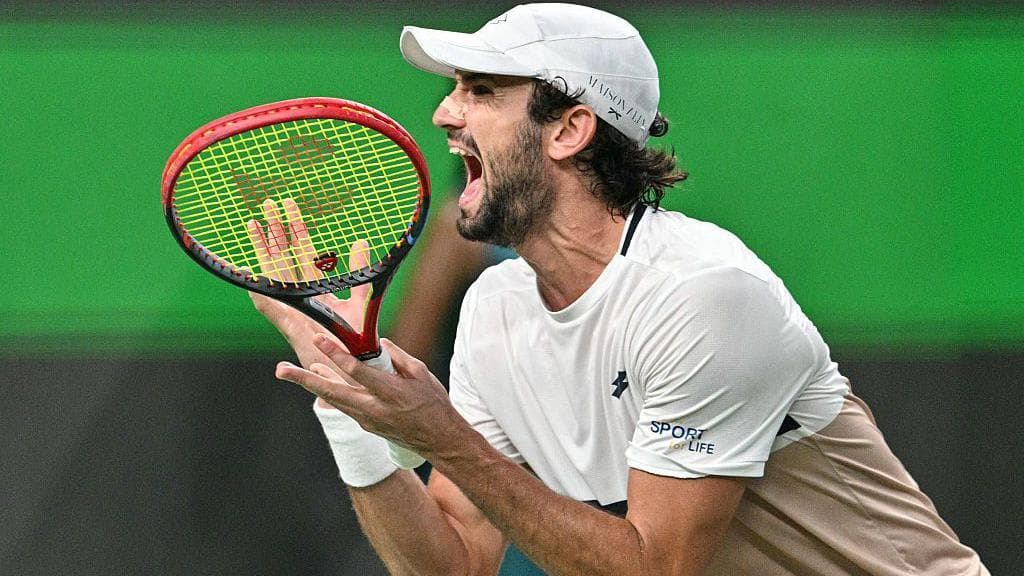 والنتین واشرو: تاریخ‌سازی با قهرمانی در مسترز شانگهای