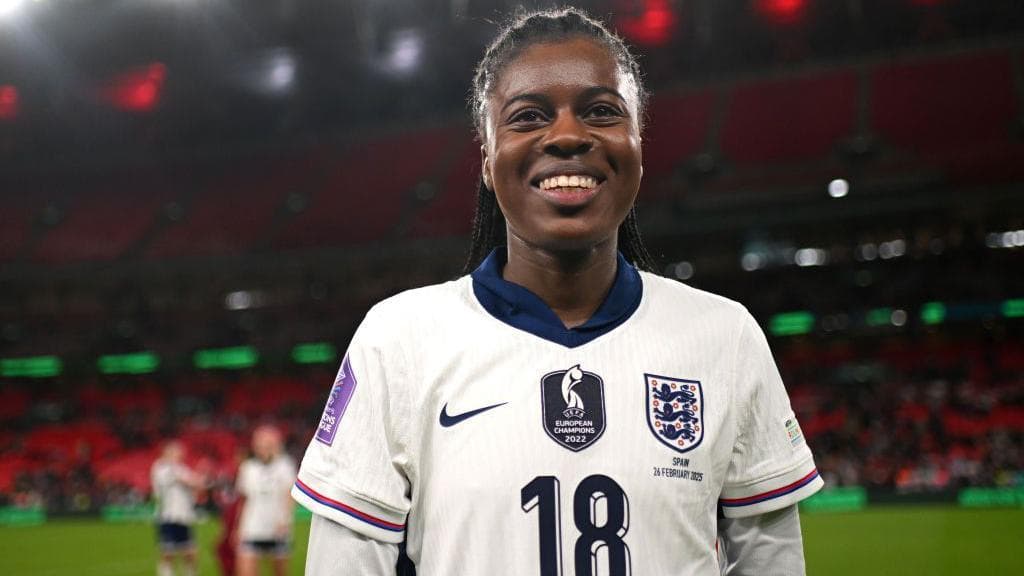 جس نز، مهاجم تاتنهام، جایگزین جس پارک در تیم ملی فوتبال زنان انگلیس شد