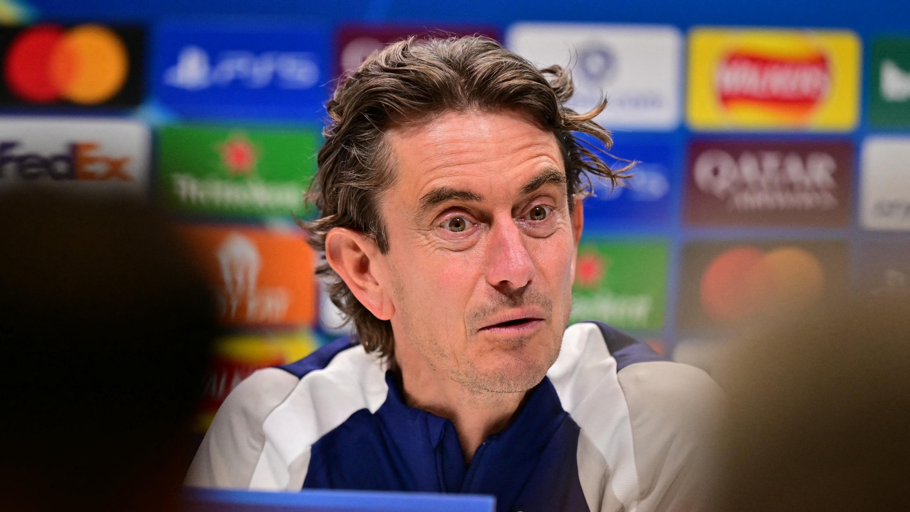 عذرخواهی ون‌دِوِن و اسپنس به خاطر رفتارشان پس از شکست مقابل چلسی