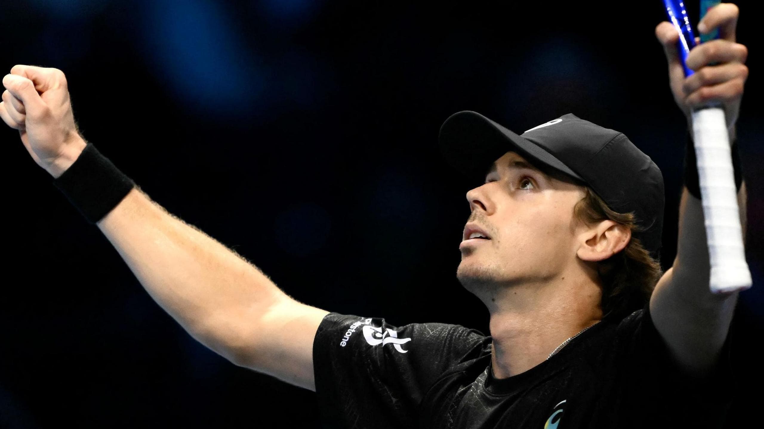 پیروزی روحیه‌بخش د مینائور و امیدواری برای صعود در فینال‌های ATP