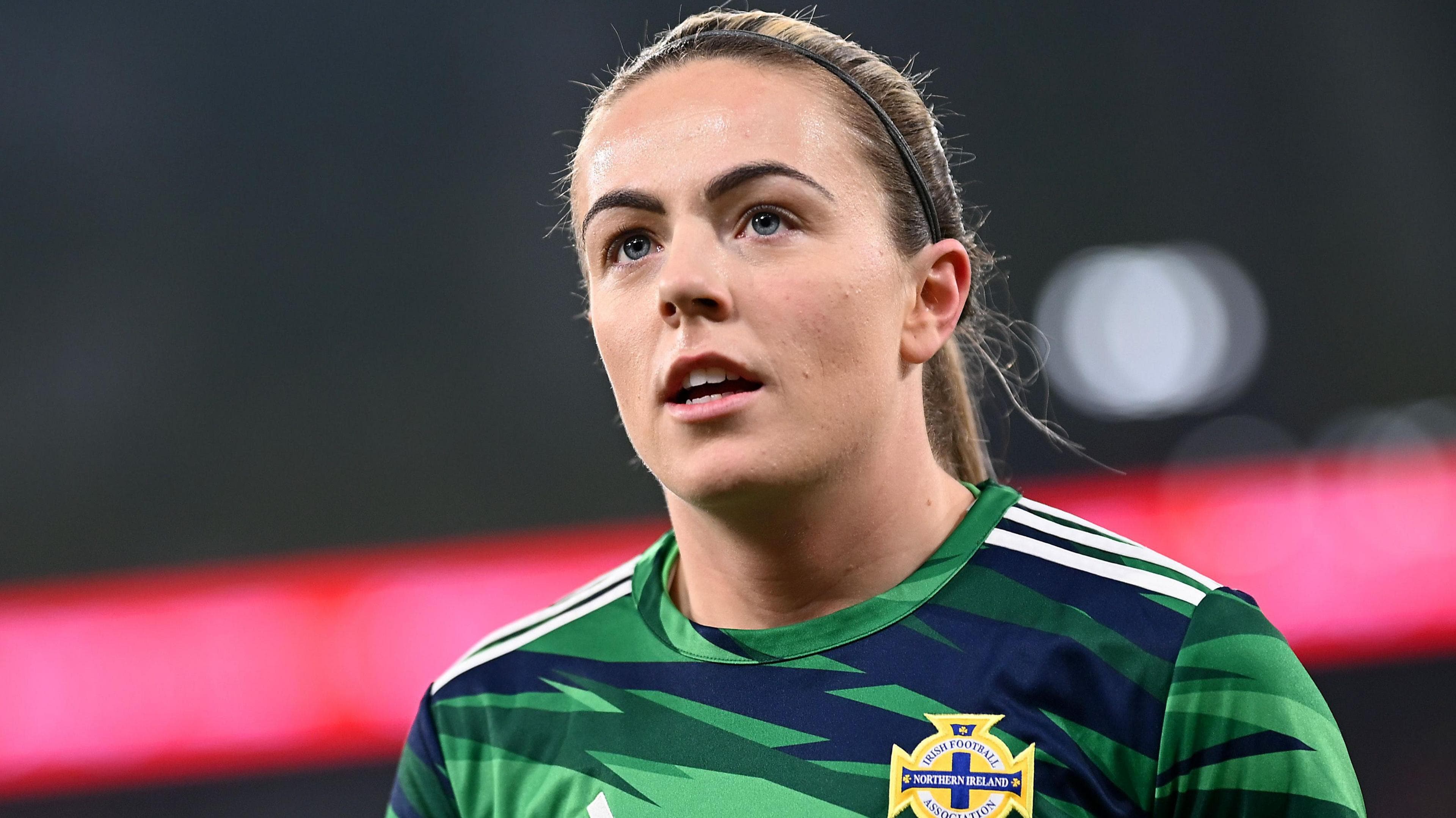 شروع فصل جدیدی برای سیمون مک‌گیل؛ استراحت از فوتبال برای تشکیل خانواده