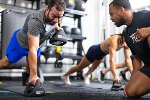 توپ تنیس در باران