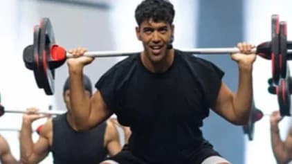 توپ تنیس در باران