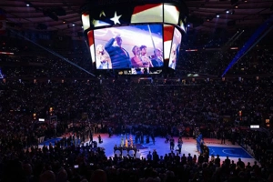 هو شدن ترامپ در دیدار فینال NBA و حضور تاریخی او در میان تماشاگران