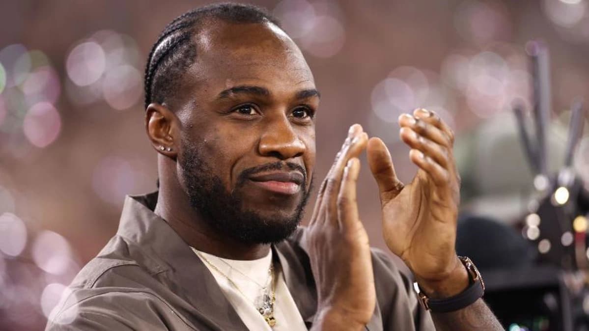 بازگشت احتمالی میخائیل آنتونیو به فوتبال انگلیس؛ گفتوگو با چارلتون