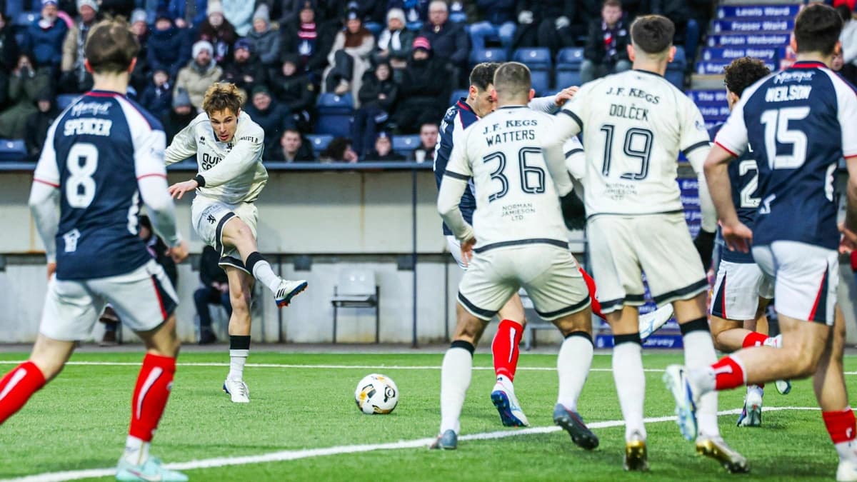 جدال نفسگیر تیمها برای راهیابی به شش تیم برتر لیگ اسکاتلند