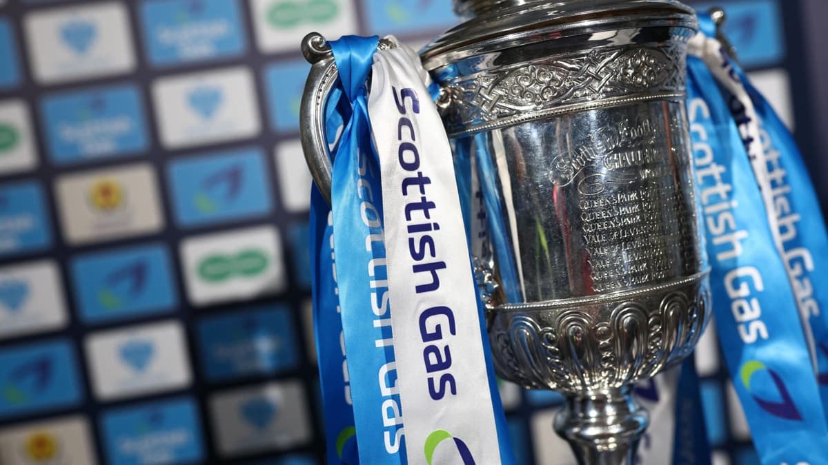 درگیری تاریخی فالکیرک و دانفرملین در نیمهنهایی جام حذفی اسکاتلند