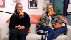 بحث اُلا تون و آلسیا روسو درباره بارداری در فوتبال