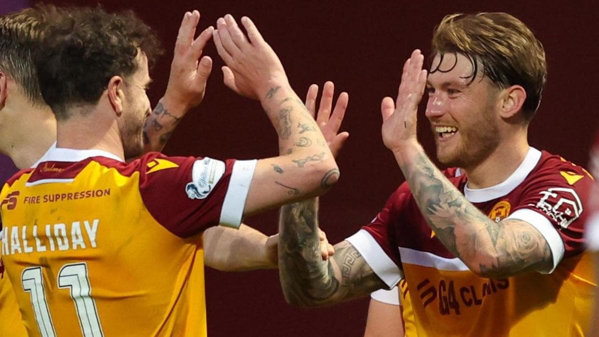 سبک هجومی و فعال یِنس آسکوو در مادرول: فوتبالی با شور و اشتیاق