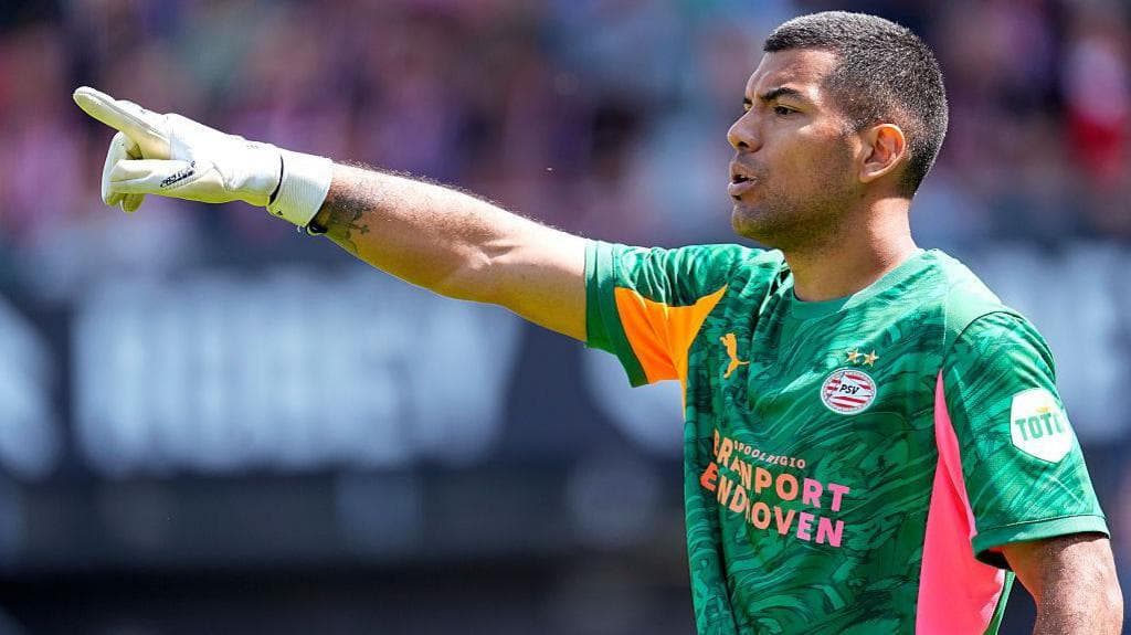 در آستانه پیوستن والتر بنیتز به کریستال پالاس