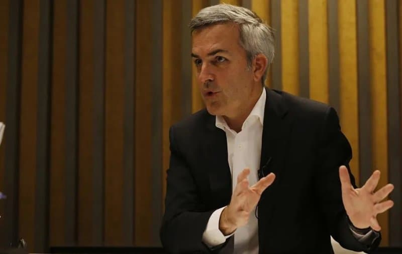 انتقاد شدید ویکتور فونت از مدیریت بارسلونا در برخورد با اسطورهها