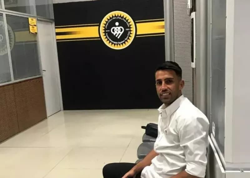 رضاوند به زودی در سپاهان رونمایی میشود؛ شایعه بازگشت به استقلال تکذیب شد