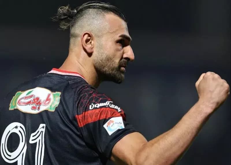 سردار دورسون؛ مذاکرات موفق برای ماندن در پرسپولیس