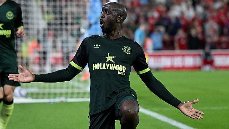 تلاش برنتفورد برای تمدید قرارداد ویسا؛ اما مهاجم جدایی را ترجیح میدهد