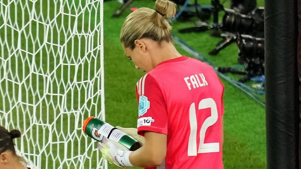 چرا پنالتیها در یورو ۲۰۲۵ بیشتر از همیشه از دست میروند؟ فشار و دروازهبانهای بهتر!