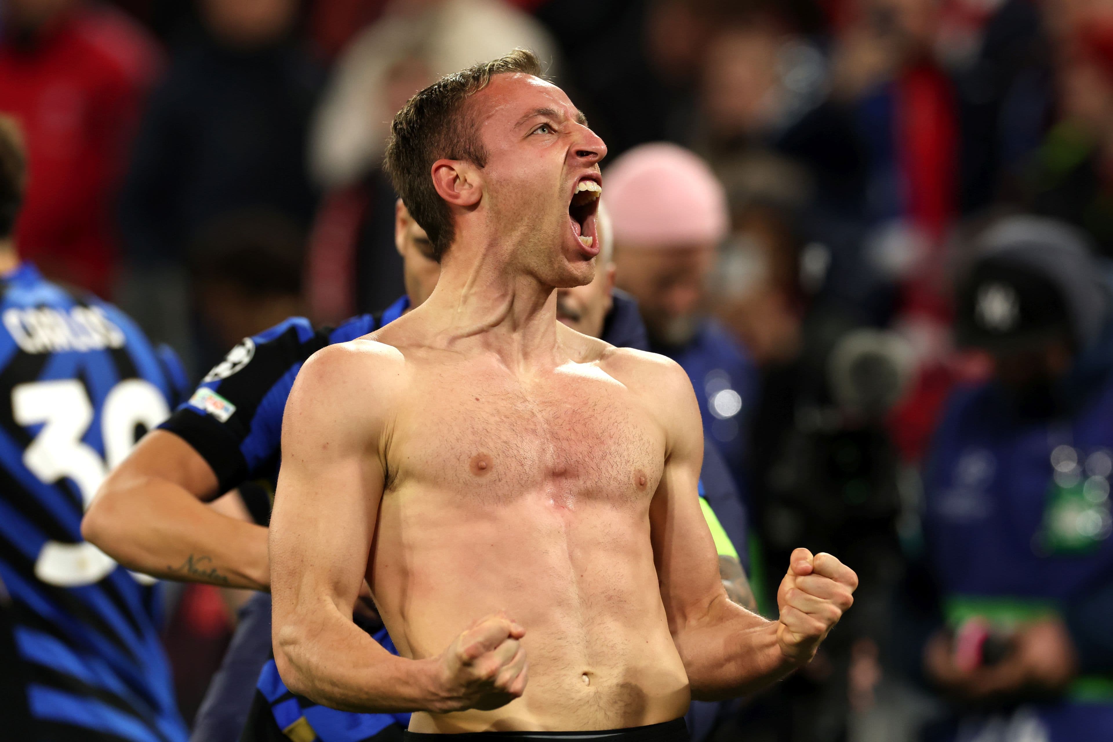 آخرین وضعیت مصدومیت داویده فراتهزی ستاره اینترمیلان و تیم ملی ایتالیا