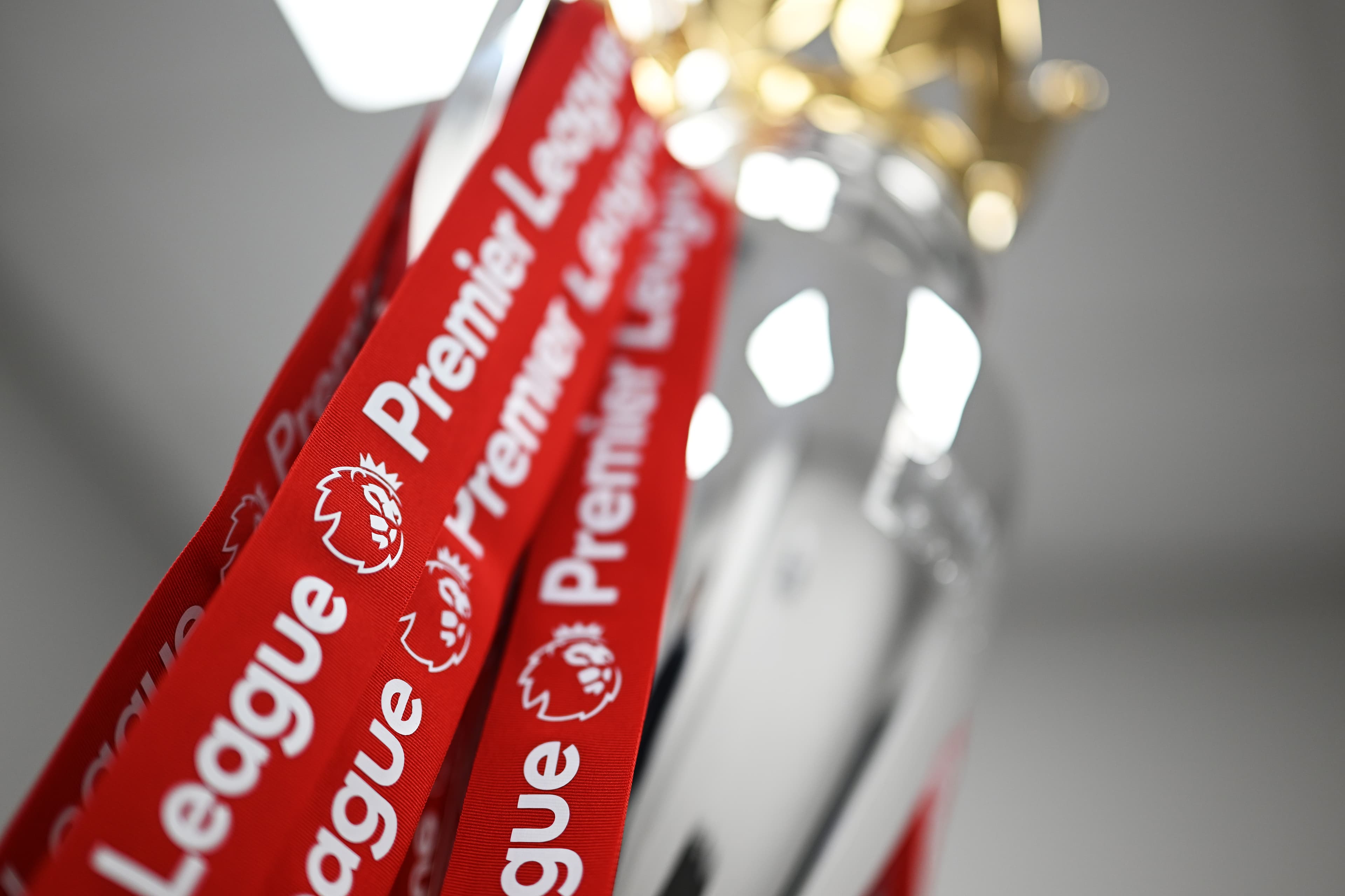 پیشبینی پاپ درباره لیگ برتر انگلستان در فصل ۲۵/۲۶؛ ستارگان موسیقی در نقش تحلیلگر