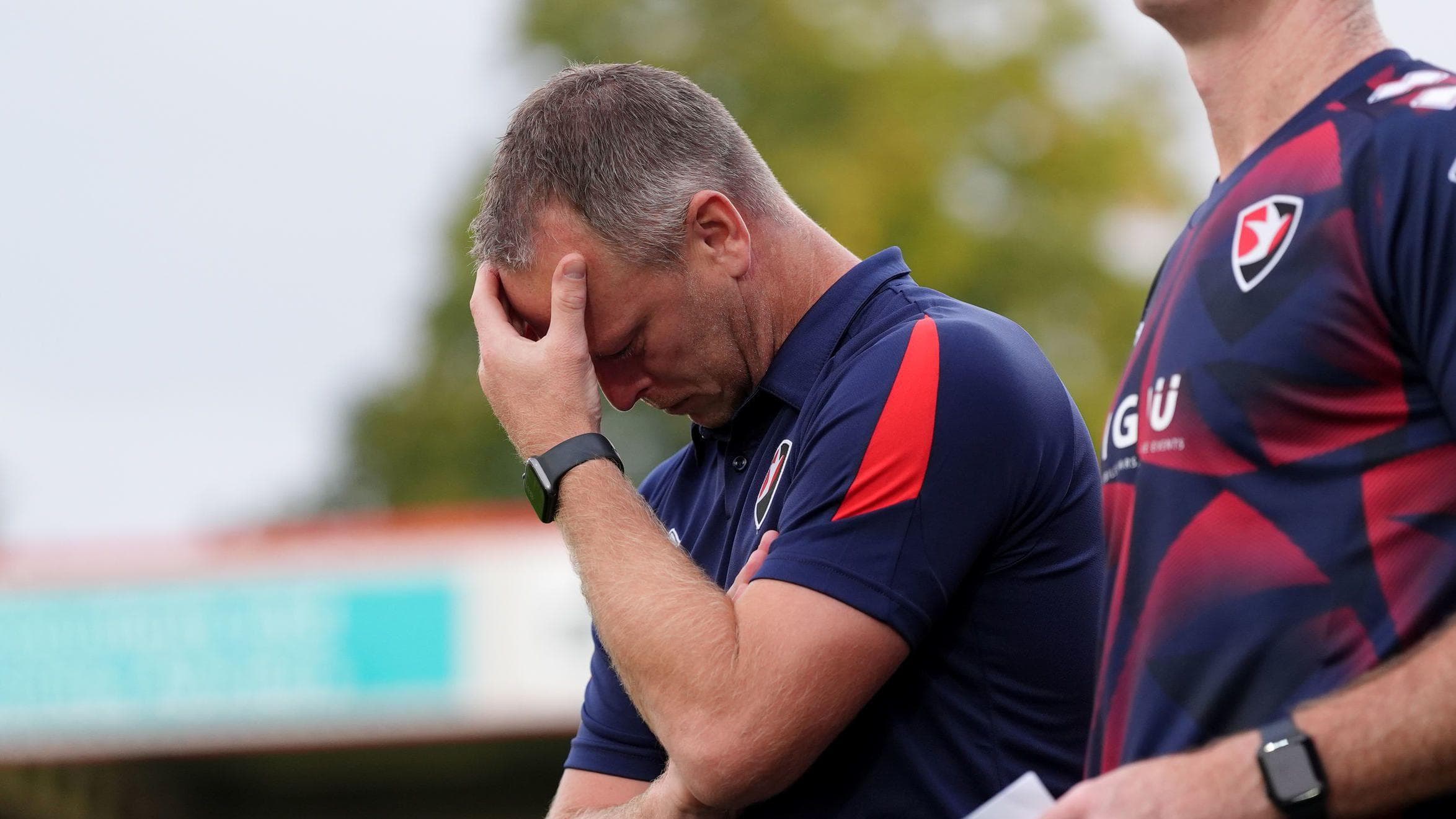 دوران دشوار تیم فوتبال چلتنهام در فصل ۲۰۲۵-۲۶؛ مایکل فلین: "در مرکز طوفان هستیم"