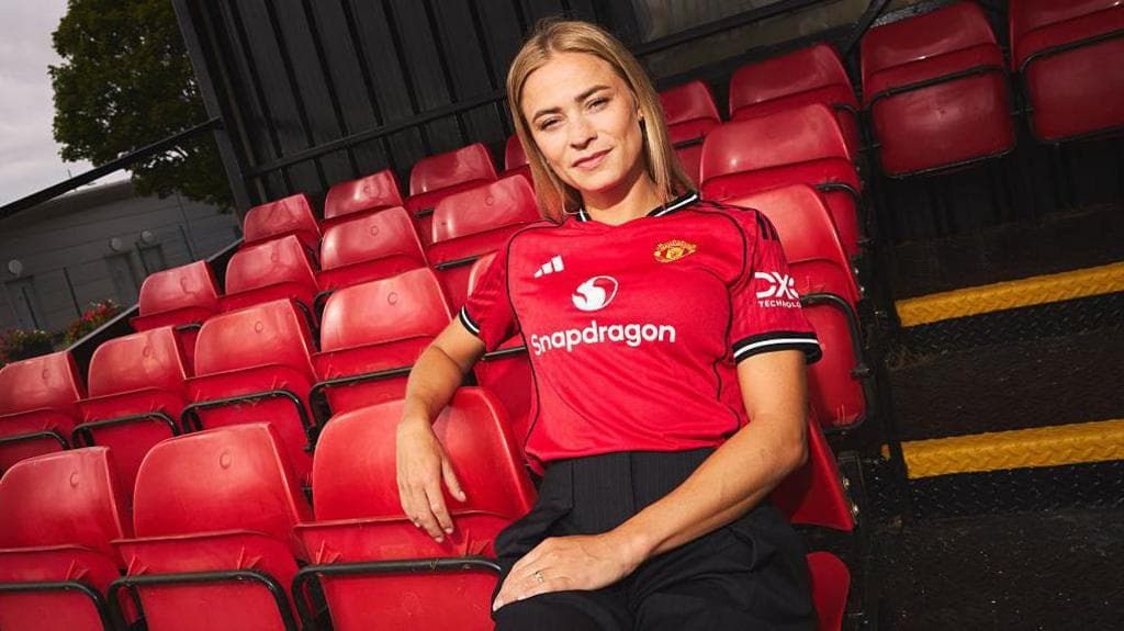 چرا تیم زنان منچستریونایتد مقابل آیندهوون در سوئد بازی میکند؟