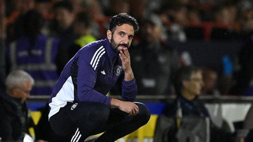 دفاع مدیران منچستریونایتد از روبن آموریم پس از شکست مقابل گریمزبی