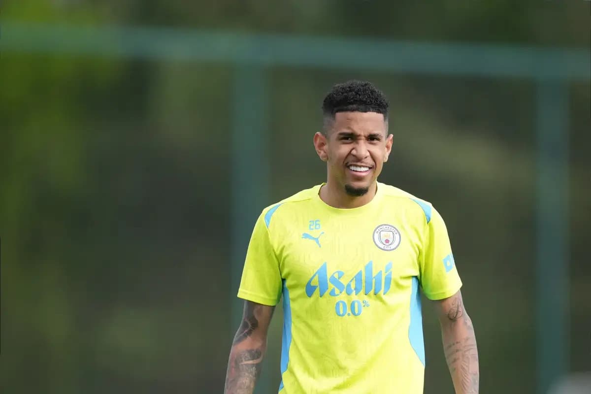 سکوت گواردیولا درباره آینده ساوینیو؛ بازگشت احتمالی پس از وقفه ملی