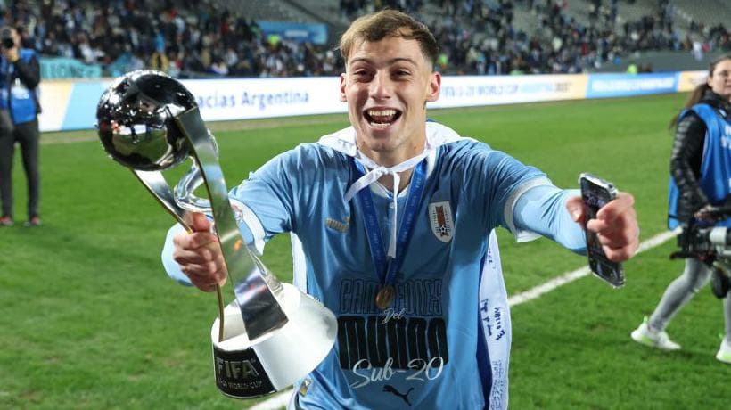 نیکولاس سیری، قهرمان جوانان جهان، به صورت قرضی به سالفورد سیتی پیوست